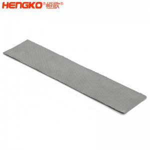 恒歌定制生產(chǎn)1~1000μm濾板 飲料澄清粉塵分離過濾不銹鋼燒結(jié)網(wǎng)濾芯